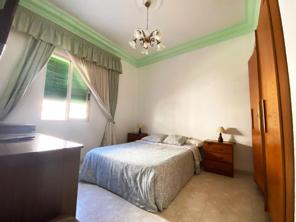 La Malvarrosa Beach Rooms In Shared Apartment Valenza Esterno foto