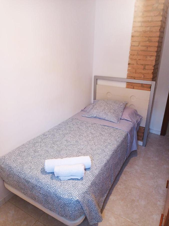 La Malvarrosa Beach Rooms In Shared Apartment Valenza Esterno foto